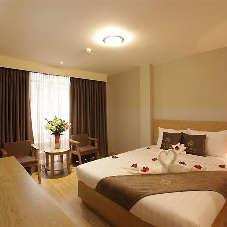 Minh Tam Hotel & Spa 3/2 Thành Pho Ho Chí Minh Esterno foto