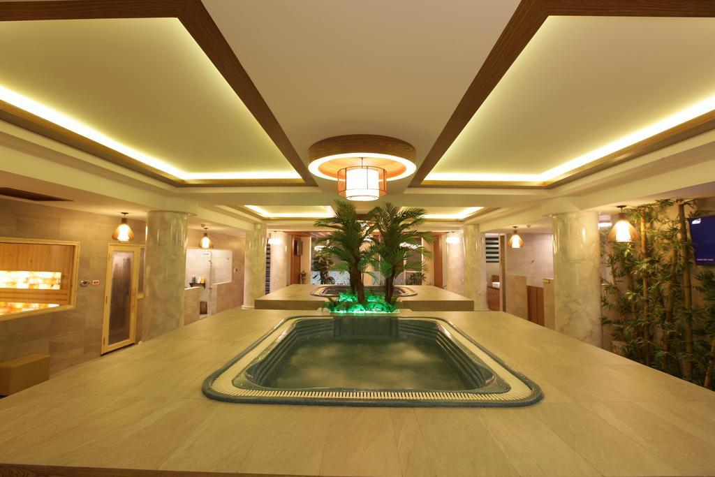 Minh Tam Hotel & Spa 3/2 Thành Pho Ho Chí Minh Esterno foto