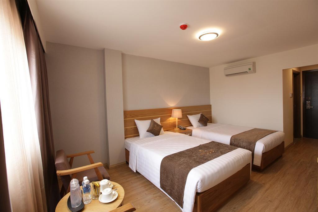 Minh Tam Hotel & Spa 3/2 Thành Pho Ho Chí Minh Esterno foto