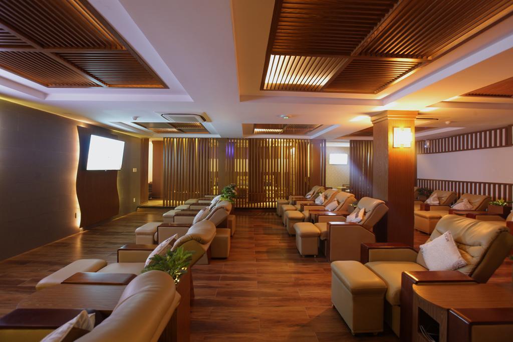 Minh Tam Hotel & Spa 3/2 Thành Pho Ho Chí Minh Esterno foto