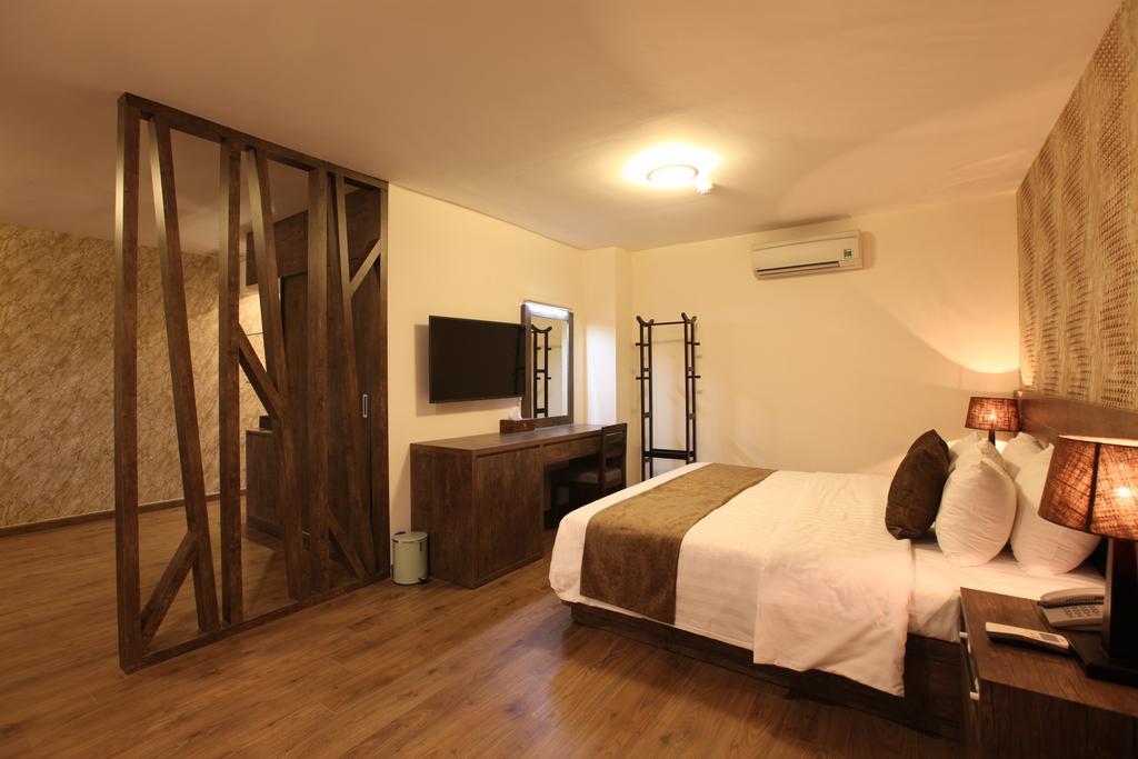 Minh Tam Hotel & Spa 3/2 Thành Pho Ho Chí Minh Esterno foto